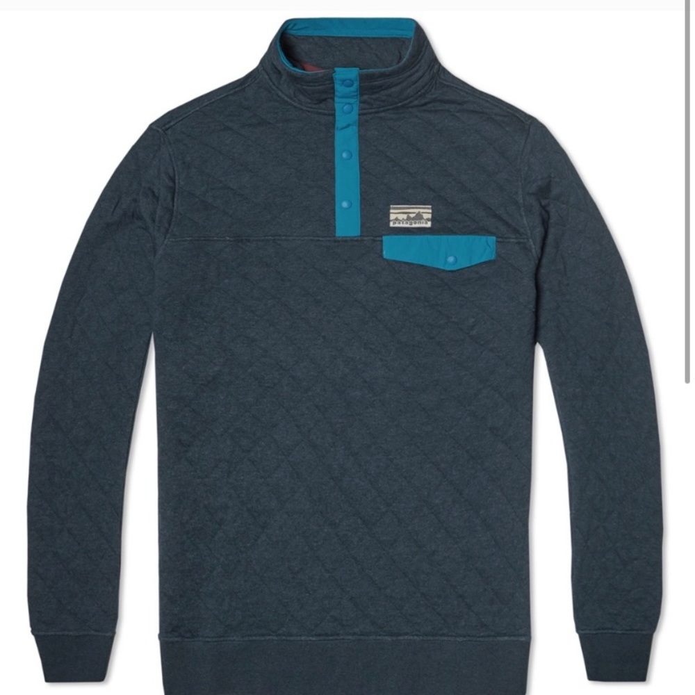 Navy blue quilted Patagonia pullover